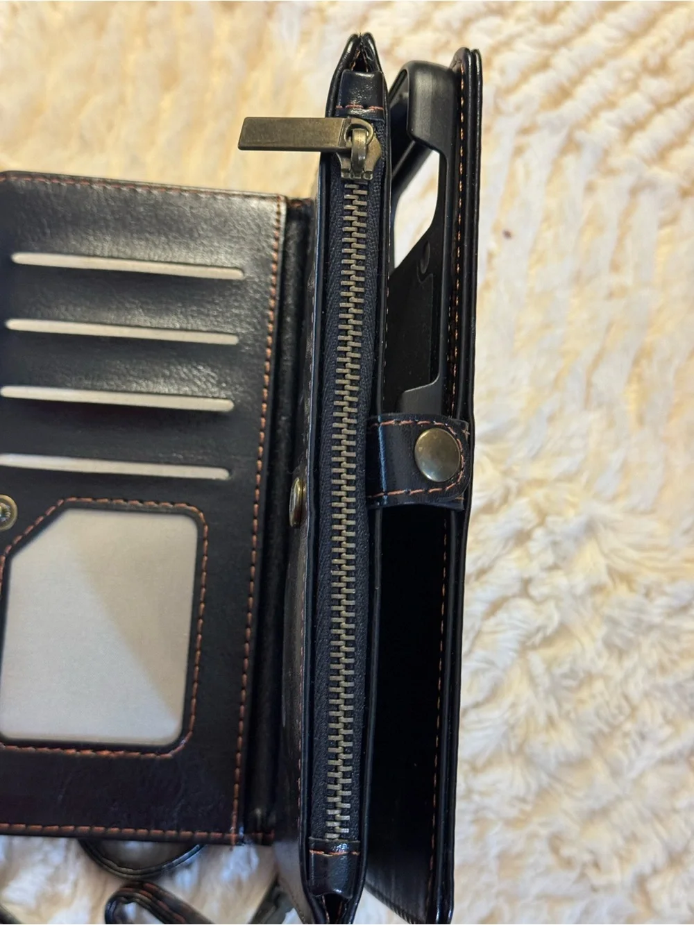 Z Flip 4 Zip Phone Wallet Crossbody very nice
